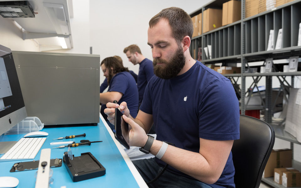 CHINH SACH MOI APPLE CHÍNH SÁCH MỚI CỦA APPLE KHIẾN NHỮNG KẺ TRỘM IPHONE BẤT LỰC